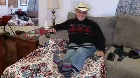 Snapshot of foxhunt99 chatting on 12.19.24 Hunter online show from 12.19.24