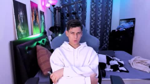 Snapshot of foxicfu chatting on 09.28.25 Foxicfu online show from 09.28.25