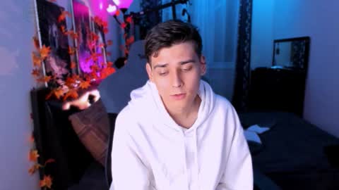 Snapshot of foxicfu chatting on 10.04.25 Foxicfu online show from 10.04.25