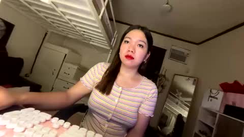Snapshot of foxieeealona chatting on 05.26.26 Alicia Baby online show from 05.26.26