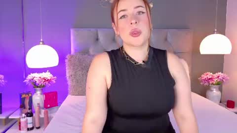 Foxie  online show from 07.06.26