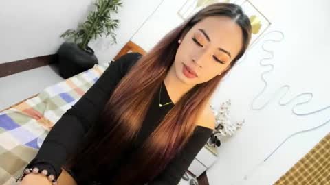 Snapshot of foxxxy_bunny18 chatting on 10.25.25 Rianne online show from 10.25.25