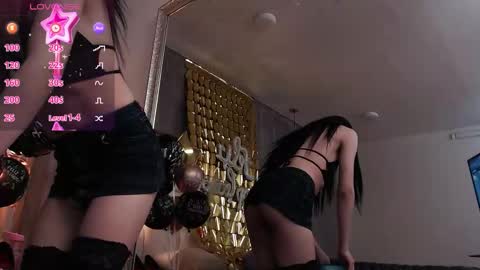 Snapshot of foxxy_dolce chatting on 10.06.25 Foxxy online show from 10.06.25