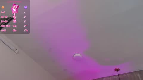 Snapshot of foxxy_dolce chatting on 10.29.25 Foxxy online show from 10.29.25