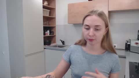 Snapshot of foxy0990 chatting on 02.25.25 Maria online show from 02.25.25