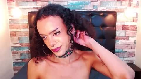 Ella online show from 12.22.25