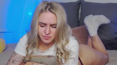 Foxy Kimmi online show from 04.11.26