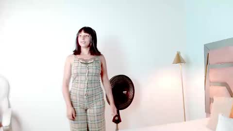 Snapshot of foxy_lexy chatting on 02.06.25 foxy_lexy online show from 02.06.25