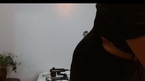 Snapshot of foxy_lexy chatting on 02.15.25 foxy_lexy online show from 02.15.25