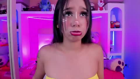 Snapshot of foxy_samy chatting on 06.17.26 Samy online show from 06.17.26