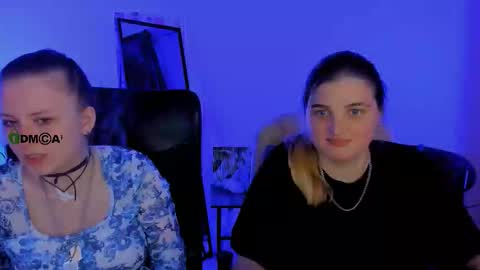 Snapshot of foxy_tease_ chatting on 10.10.25 foxy_tease_ online show from 10.10.25