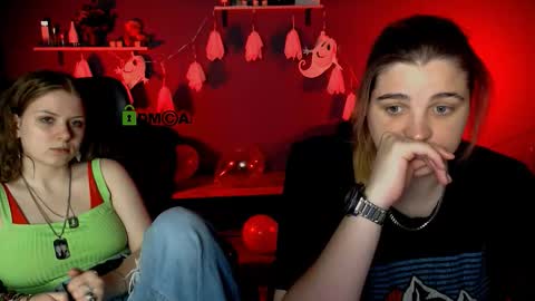 Snapshot of foxy_tease_ chatting on 10.24.25 foxy_tease_ online show from 10.24.25