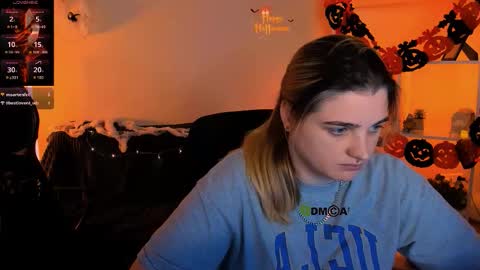 Snapshot of foxy_tease_ chatting on 10.25.25 foxy_tease_ online show from 10.25.25