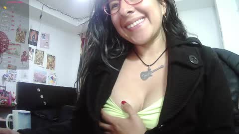 Snapshot of foxymalish chatting on 05.08.26 Malishka online show from 05.08.26