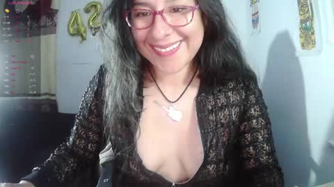 Snapshot of foxymalish chatting on 05.12.26 Malishka online show from 05.12.26