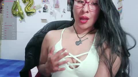 Snapshot of foxymalish chatting on 06.06.26 Malishka online show from 06.06.26