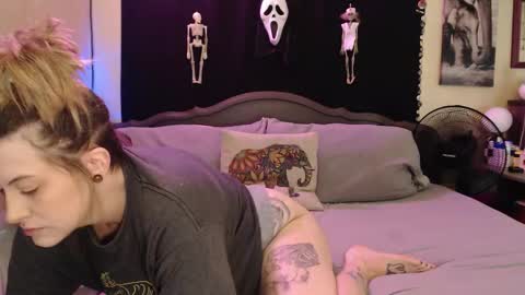 Snapshot of foxymalloryknoxy69 chatting on 10.16.25 Mallory Koxx online show from 10.16.25