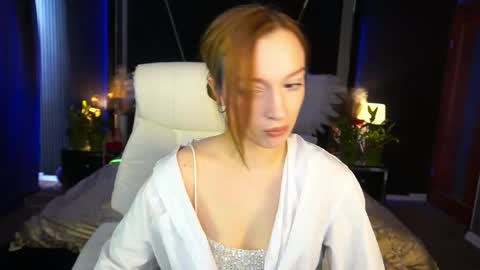 Snapshot of foxymayy chatting on 04.29.26 Maya online show from 04.29.26