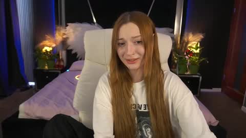 Snapshot of foxymayy chatting on 05.24.26 Maya online show from 05.24.26
