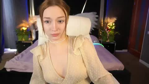 Snapshot of foxymayy chatting on 06.06.26 Maya online show from 06.06.26