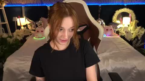 Snapshot of foxymayy chatting on 06.13.26 Maya online show from 06.13.26