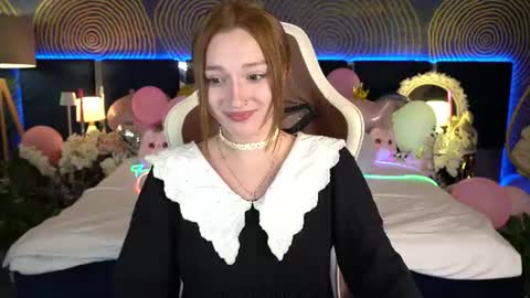 Snapshot of foxymayy chatting on 07.06.26 Maya online show from 07.06.26