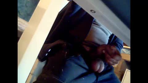 Snapshot of fra__71 chatting on 10.17.25 fra 71 online show from 10.17.25