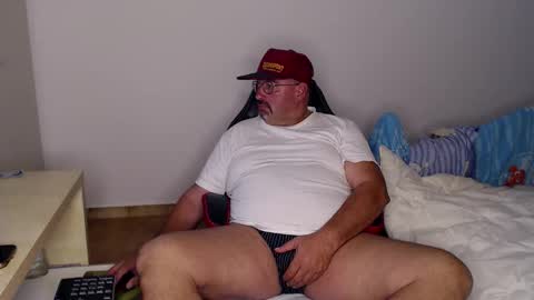 Snapshot of fraboys chatting on 10.23.25 Fraboys online show from 10.23.25