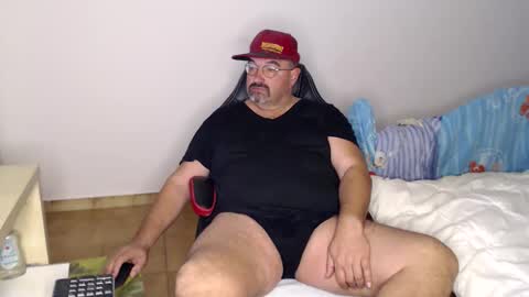 Snapshot of fraboys chatting on 11.07.25 Fraboys online show from 11.07.25