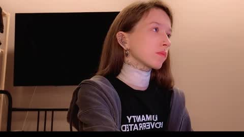 fran_bow online show from 04.09.26