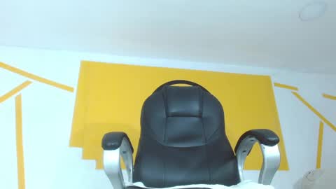 Snapshot of fran_boy_ chatting on 02.25.25 Fran online show from 02.25.25