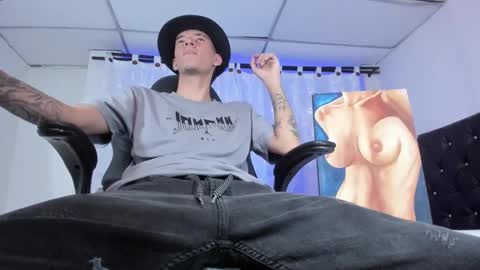 Snapshot of fran_boy_ chatting on 03.11.25 Fran online show from 03.11.25