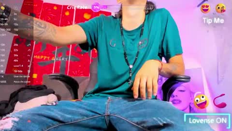 Snapshot of fran_boy_ chatting on 06.17.26 Fran online show from 06.17.26