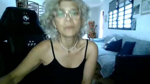 francelune online show from 01.17.25