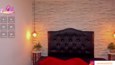 Snapshot of francesca_bbw chatting on 10.23.25 online show from 10.23.25