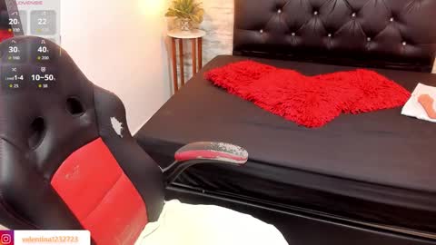          online show from 12.04.25