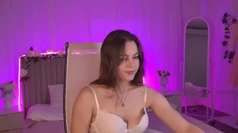 Snapshot of francescacavaliere chatting on 05.26.26 Francesca online show from 05.26.26