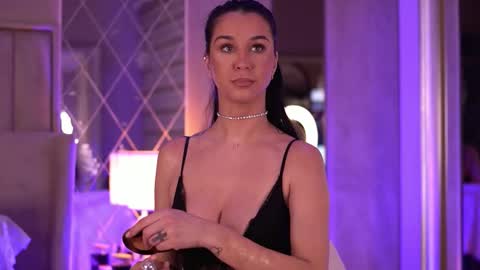 francescadante online show from 02.18.26