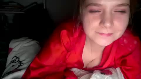 Snapshot of francescafey chatting on 10.14.25 francescafey online show from 10.14.25