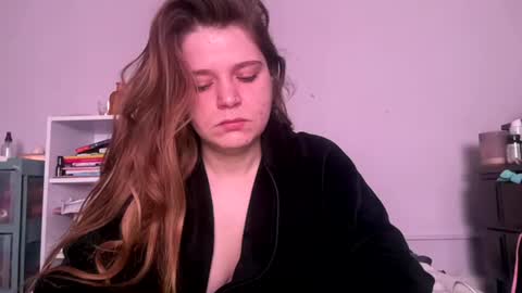 francescafey online show from 11.23.25