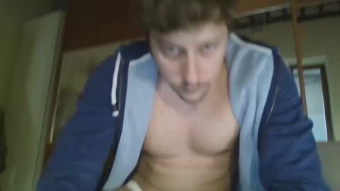 Snapshot of francesco_831115 chatting on 10.19.25 francesco_831115 online show from 10.19.25