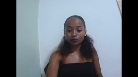Snapshot of francine925426 chatting on 06.01.26 francine925426 online show from 06.01.26