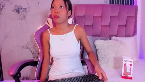 Laura online show from 09.22.25