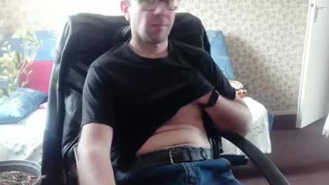 Snapshot of franck143544 chatting on 02.10.26 franck143544 online show from 02.10.26