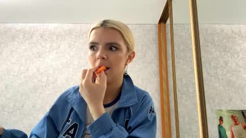 Britney online show from 05.13.26