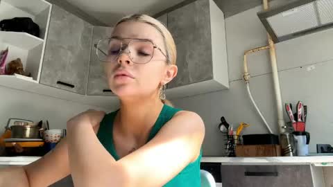 Britney online show from 05.14.26