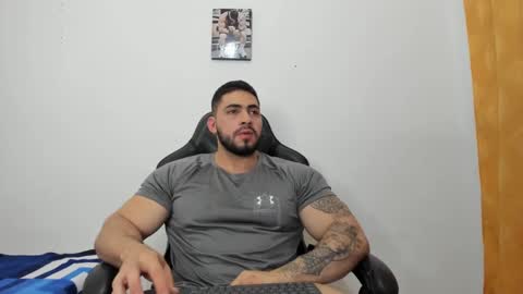 Snapshot of frank_foxx1 chatting on 11.02.25 frank_foxx1 online show from 11.02.25