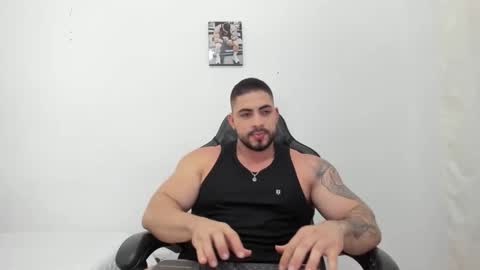 Snapshot of frank_foxx1 chatting on 11.25.25 frank_foxx1 online show from 11.25.25