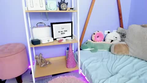 Snapshot of frank_sasha chatting on 02.21.25 Sasha online show from 02.21.25