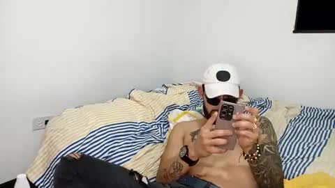 Snapshot of frankdanielsmolano chatting on 06.16.26 frankdanielsmolano online show from 06.16.26
